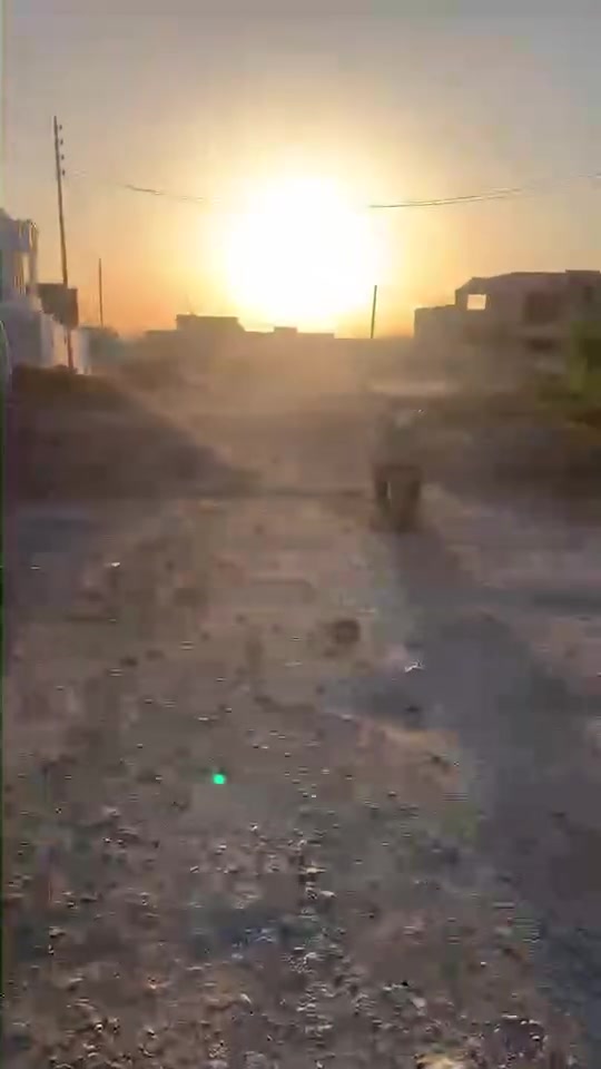 للايجار السعر مناسب جدا
دار سكني حي البوهراط قرب شارع ٥٠ 
المساحة ١٤٠ متر
عرض الشارع ١٢ متر
غرفتين نوم ملحقات كامله 
كراج وحديقه
للاستفسار أكثر عل خاص او الاتصال *********** موجود وتساب
ملاحظة الاستقبال والمطبخ الجدران بيه نقوصات
