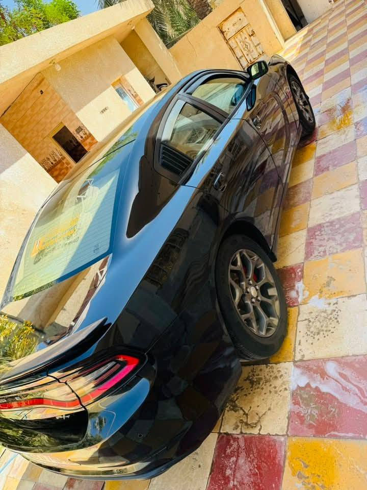 سلام عليكم جارجر بوليسي هيمي مديل 2017 للبيع السعر 150 وبيها مجال بسيط للشراي سياره جاهزه مابيها اي نقص للاستفسار الاتصال على الرقم ***********
او مراوس حسب القناعه
