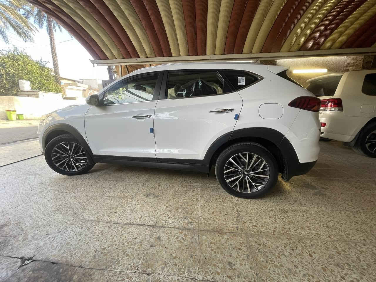 السلام عليكم
السلام عليكم

توسان ٢٠٢٠ رقم بغداد نكليزي تحويل مباشر ثاني يوم 

كاصد خليجي فول مواصفات عدا بانورما

حساسات امامي خلفي

لايت 5 عدسات

ليد امامي خلفي

لايت دوار ويه الستيرن

اشارات بالمري ومري شفط

اشارات ترحيب باب ومري

كير 3 انضمه 

بصمه

كشنات جلد كهربائيه

تبريد قطعتين

شاحن وايرليس

ثلاجه بالجكمجه

السياره كفاله عامه عده شبر بالبنيد اثر تكشير

مكان السياره بغداد المحموديه 

السعر( 197) وبيه مجال جدا بسيط

الشراي يتصل غير متواجد على النت ***********//***********
