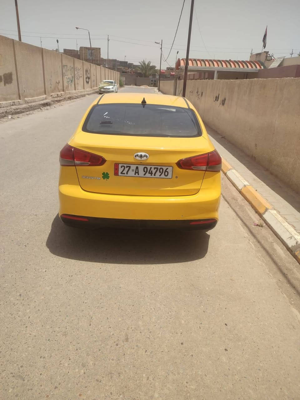 السلام عليكم كيا سيراتو خليجي موديل ١٧مكينه وكير حداديه شرط وتخم تاير جاهزه للأخير علمن المكينه ٢٠٠٠ طلب خاص السعر ١٢٨ وبيه مجال بسيط مكان سماوه رميثه رقم الموبايل ***********
