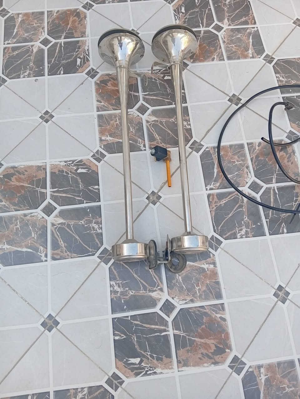 سلام عليكم ورحمه الله وبركاته هورن براد للبيع 125وبي مجال ***********
