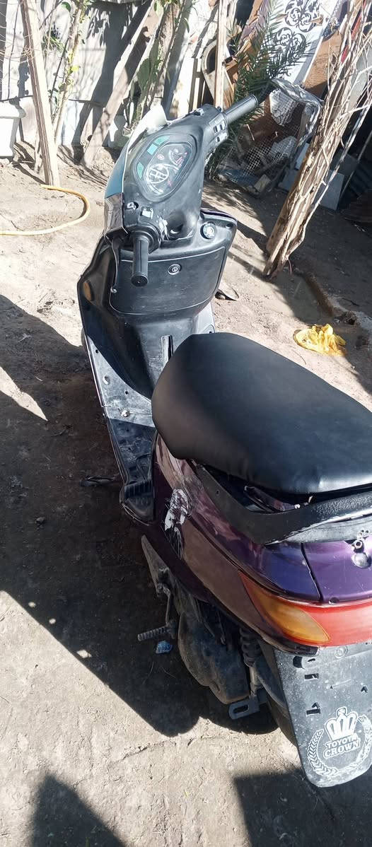 فراشة فحل للبيع اي نقص مابيها تجي تفحص تشتغل هندر واحد شرط كهربائيات كاملة باتري جديد لايت جديد يدات جدد ودكم كلها جدد جوزة جديدة كابريته جديد الأصلية ام قوطية الخضرة جوين جديد كفرات كاملة وسوادات كاملة تايرات جدد مبدلهن كلها دراجة تخبل عوزها فقط سلف عطلان وماكنيت هم يتبدل . 

السعر 400 وبيه مجال كلش قليل 
رقم ***********
