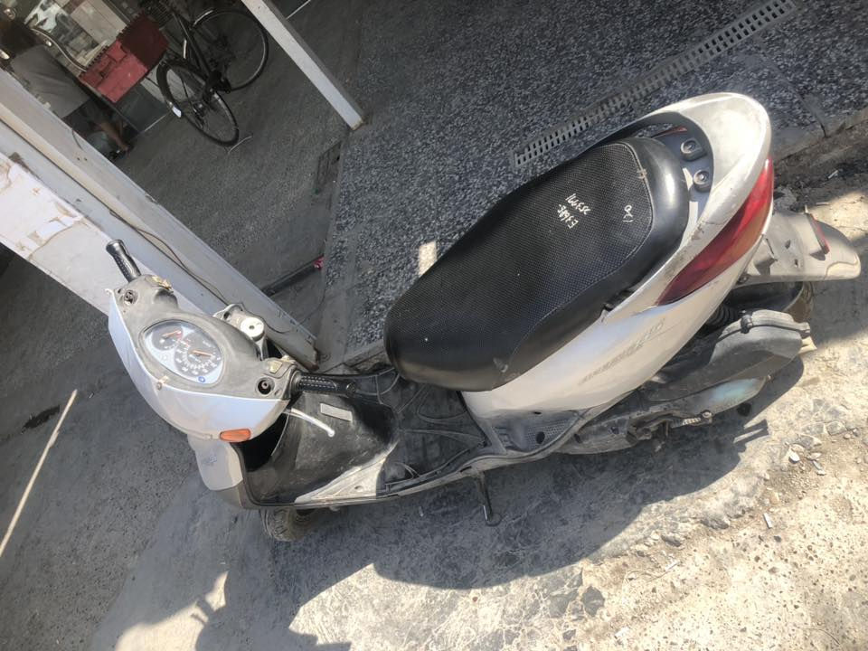 دراجه بريز لايت عالي حديث مكينه خرسه ناعمه مكفوله للبيع دراجه صارله 5اشهر نازله معرض اوراقه كامله مكاني بغداد ***********
