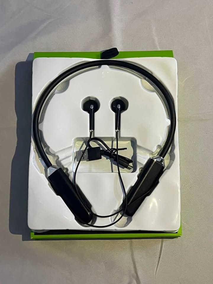 سماعة NECK HEADSET
موديل HT-281
بلوتوث الجيل الخامس
صوت HD
٤ مايكرفون
تشغل ٦ ساعات واكثر 
بيها عزل صوتي للضوضاء
مفيدة للرياضيين والطلاب

السعر ١٠ الاف

للتواصل واتساب / 

هذا الرقم ***********

او هذا الرقم ***********

توصيل ٥ الاف جميع المحافظات

