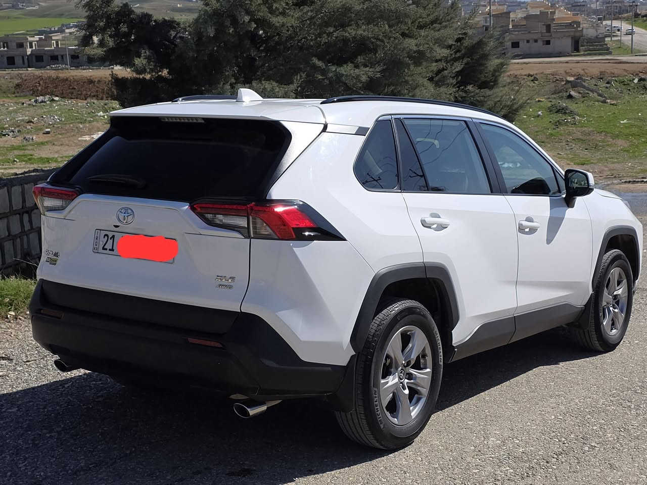 تویوتا راف 4
موەسەفات  XLE
مۆدیل 2023
ماوەی رۆشتن (26 )میل
 سلاید  و بەسمە و دەبڵ ئەکسل کوشن گەرم پشت و پێش کەپس  و سێ لای ڕادار ڕاداری پێش و ئاوێنەکان  دەعمێکی زۆر زۆر خەفیفی هەیە  بێ ناو بێ شانسی ئێڕباگ شان سیستەم هەمو شتێکی لۆک و بیلاد لەسەر دەقی شەریکە ماوەتەوە بە نسبەت سەیارەکە هی دەستی خۆمە ق هی مەعرەز نییە گێڕ و مەکینە بەشەرت 
***********
ژمارە شانسی
چاملغی پێشەوە لای سەیاق و بستێک دەرگا بۆیاخە

2t3p1rfv4pw333830
