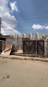 بيت للبيع حي الفرات ٢٠٠ متر خلف استنساخ ليث الاستفسار ٠٧٨٠٦٨٩٩٠٥٦