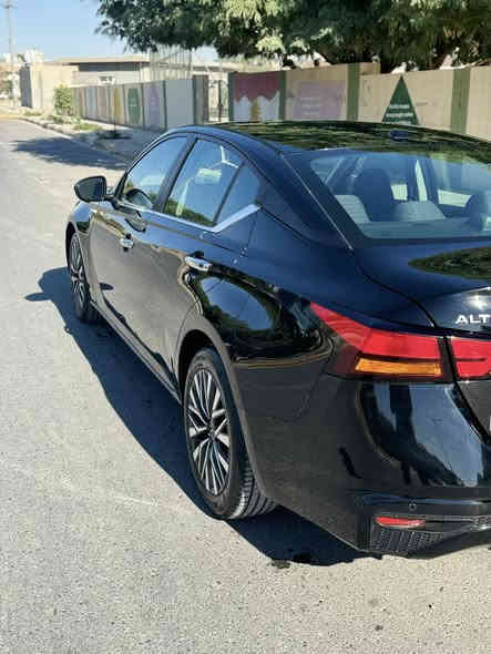nissan altima 2024 sv  نیو مواسەفات
تازە كردومە بە ناوی خۆمەوە بێ كێشە ١ دینار مەسڕەفی نییە
ڕاداری پێش و پشتو خەتی جادە
كوشن كارەبا
١ پارچە بۆیاخ
بەس بۆنیتی بۆیاخە چەمەلوخ سەكن گۆڕاوە بە بیلاد بەس ئێرباگی سوكان تەقیوە
اا هەزار ڕۆشتووە 
سعر ١63 مەجال
***********
شوێن//كەلار
