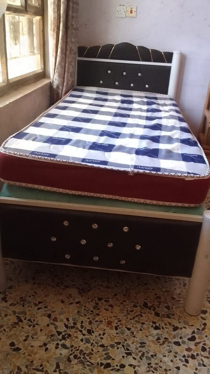 [اغراض للبيع]
تخم 350

طبلات 75

غساله ملابس و بطانيات 150

دوشك و سرير 100


**إذا كنت صاحب هذا الإعلان وتريد حذفه لأي سبب، رجاءا أرسل رسالة إلى الدعم الفني**