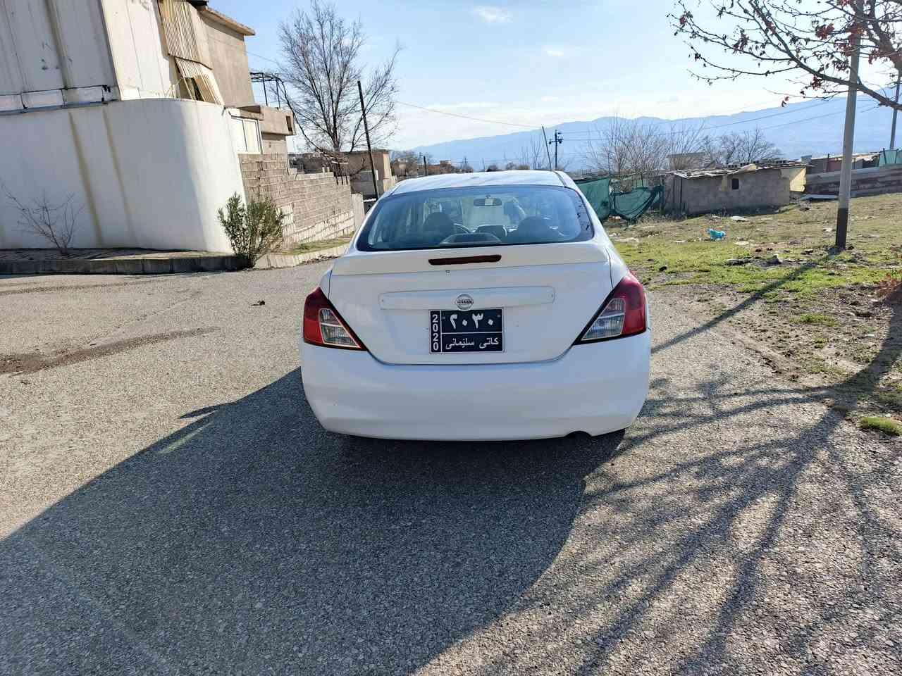 نيسان له كشميباى مؤديل 2014 براوه دووبه ى هه موو كيانى به شرت سحرى 48         ***********.               ***********
