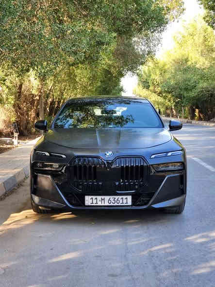 BMW 740i 2023 – M Package

وارد أمريكي حادث دعاميات فقط ومبدلات جدد 
بدون أي ضرر ولا أي صبغ أو تعديل مكفولة ما عدا الدعاميات
أرخص سعر بالعراق 
٧ / شدات / ما بيهة مجال 
رقم بغداد 

 المواصفات 
اللون أسود مات ( مميز) 
مغلفة PPF
• محرك 3.0 تيربو – 6 سلندر
• كت M Sport كامل
• جنط M 21
• ليزر لايت
• سقف بانوراما
• كاميرات 360
• أبواب شفط
• دخول وتشغيل ذكي
 الداخلية:
• شاشات iDrive
• كراسي جلد كهربائية تبريد + تسخين
• إضاءة داخلية Ambient
• ستائر كهربائية
• صوت Harman Kardon
• تشغيل عن بعد
• بدون شاشة سينما خلفية

رادار – نقطة عمياء – مانع تصادم – تثبيت سرعة ذكي – بارك أوت – قراءة لوحات
‪
***********
‬‏‏‪***********‬‏ بغداد
