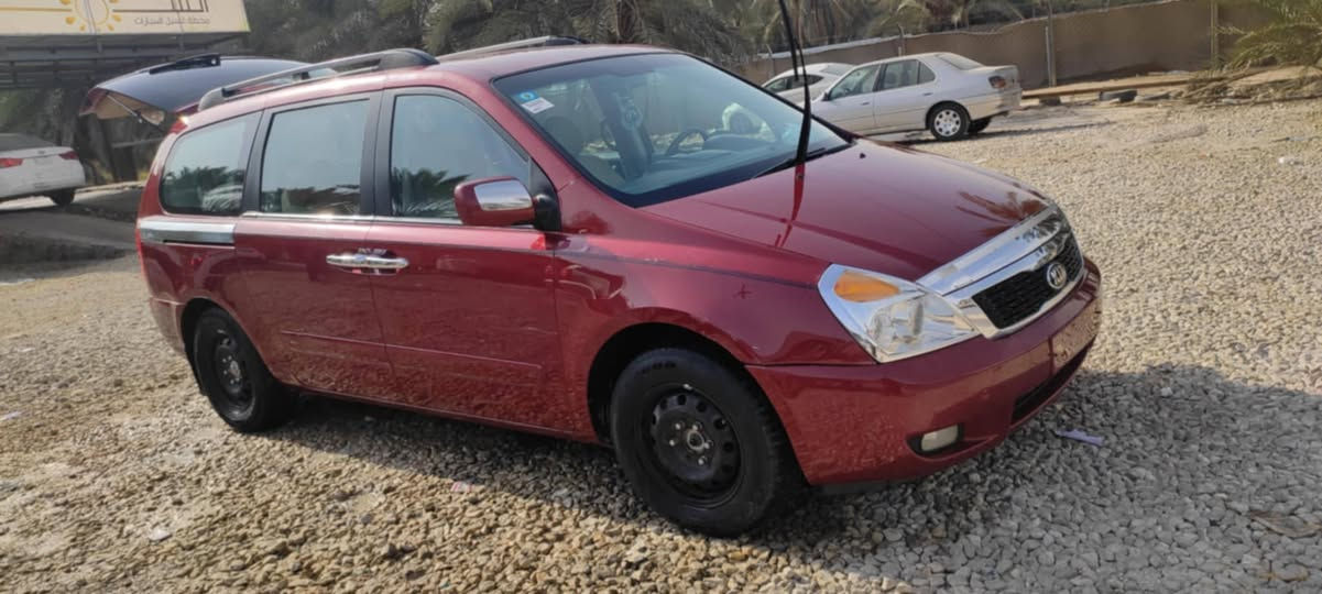 السلام عليكم
كيا سيدونا موديل2008 رقم بغداد انكليزي باسمي مكانها سماوه
 بيه منظومه غاز ⛽ بيه جاملغ امامي تبديل وصبغ جاملغ خلفي 
سعر 140 وبيه مجال للاستفسار اكثر الاتصال
***********
