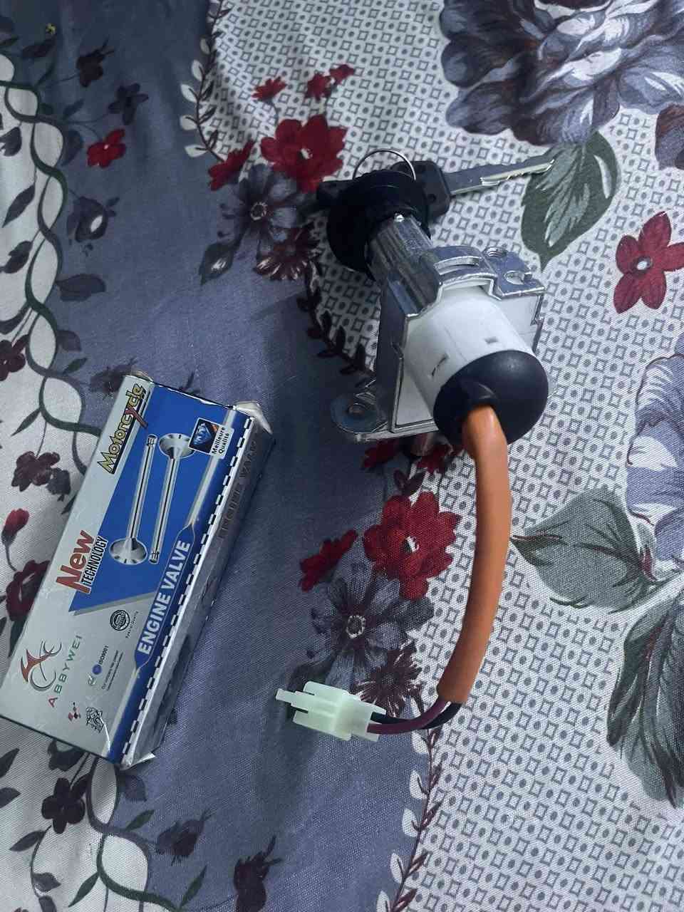سلام عليكم غراض ماكس ١٢٠
اشاير نفطيات بعدهن جدد ب١٥مال عدله
مازدة مال عدله
ب١٠
شيال ب٢٠
جوزة ب٥
ولفات نوعيه زينه ب١٠
بوشة مشيفه ب١٥
بوشة عادية ب١٠ 
تانكي ب١٥
نص فشكه ب٢٥ نضيفه 
ماشة وسترين ب٣٠
روله او كرنك ب٥٠ مال رمبه تفصيخ
سلف رياضي ٥٥ وحدة ب١٠
حاظنه ب١٥
رقم:***********
مكان:حي البنوك
