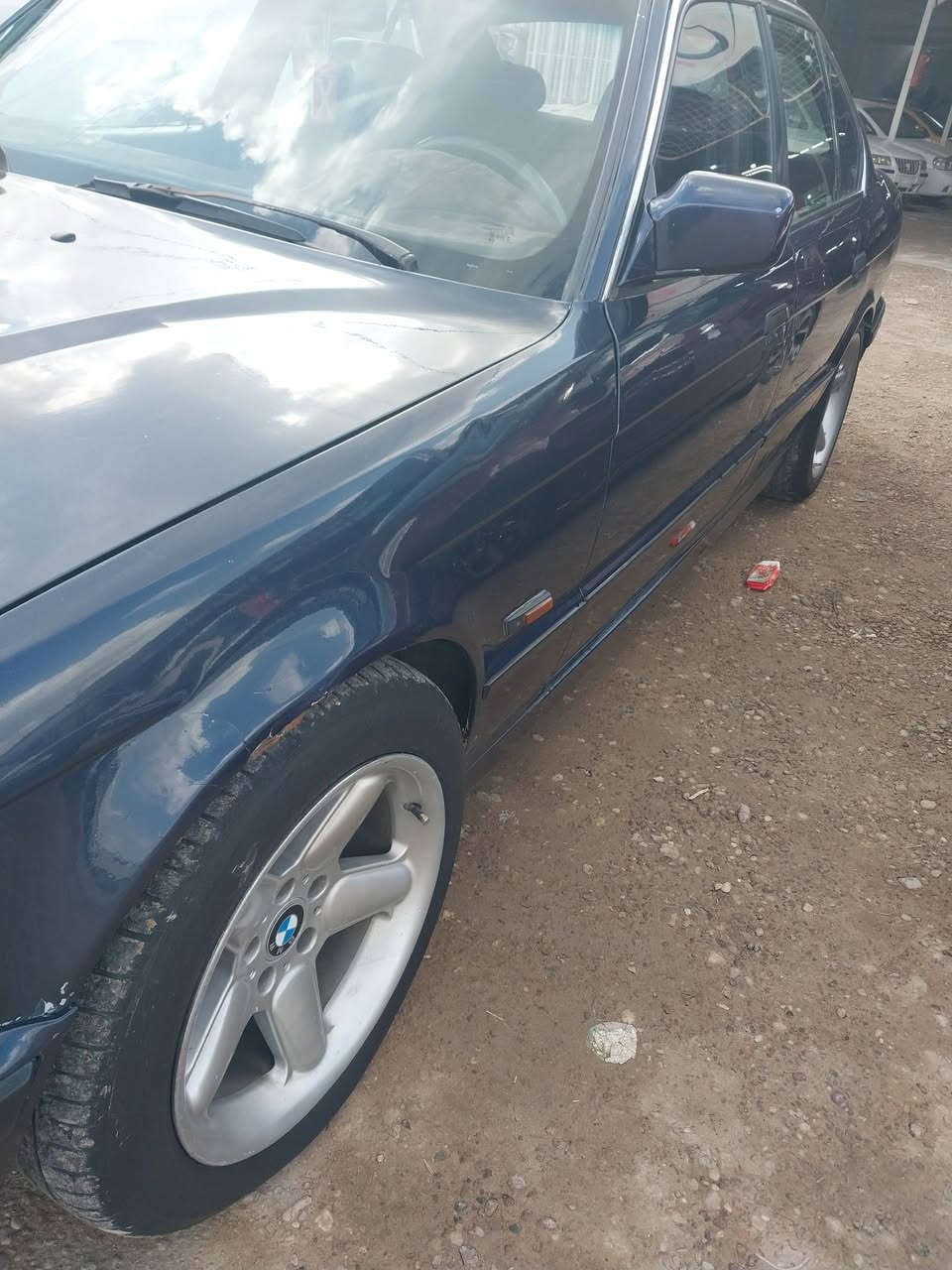 السلام عليكم بيئم دبليو رقم كروك مشروع وطني سياره كير محرك مقفول دغم تاير جديد ويل كب كير او دمتيك رقم الهاتف ***********
