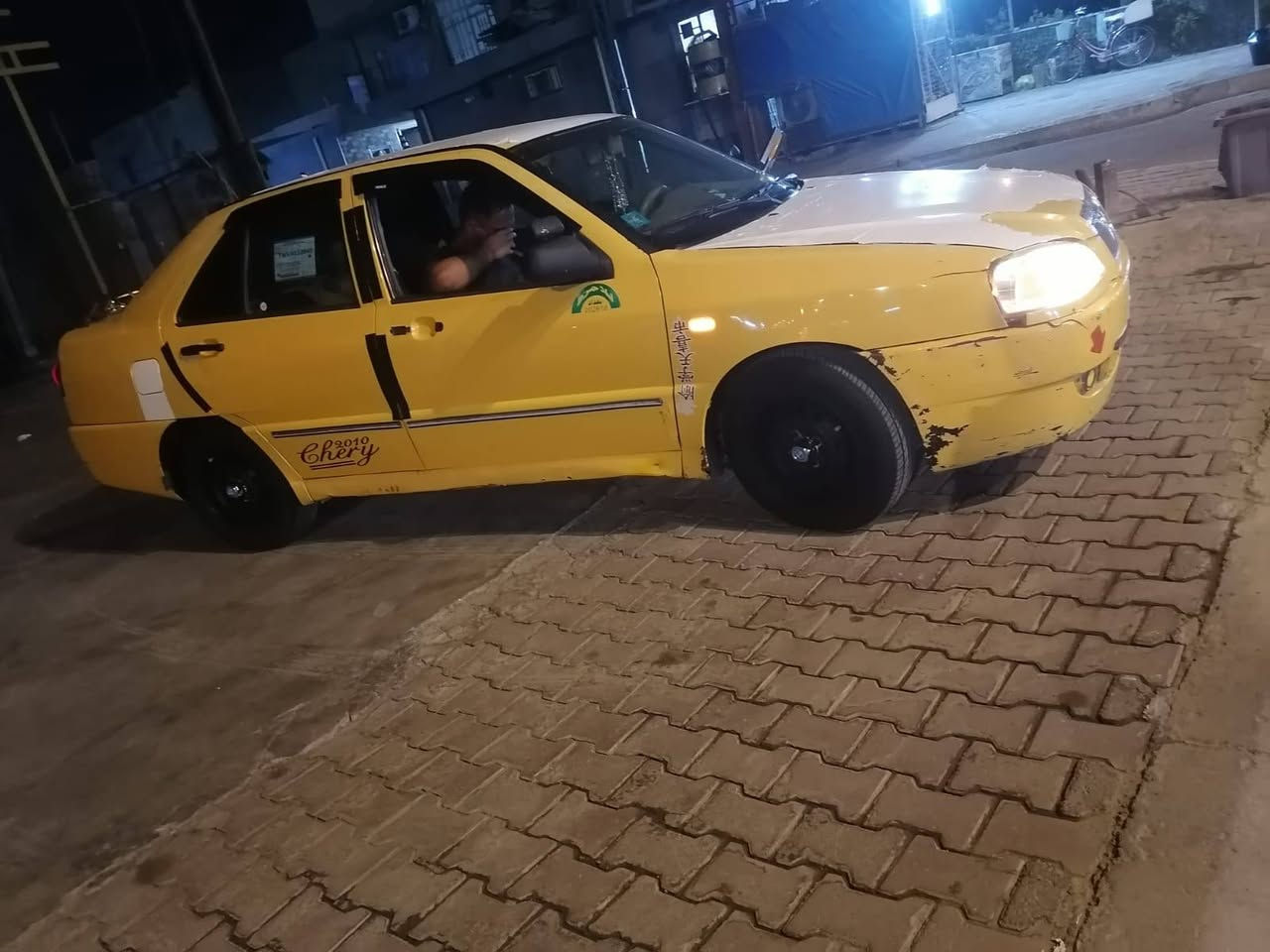 السلام وعليكم للبيع شيري كوين موديل 2010 كير اوتو كير ومحرك كورلة قديم مكفولات صدر نص عمر كهربائية كلها شغلة رقم بغداد بسم راعيها سنوية وهزة جديدة ماصار هواية من جددها تخم تاير السعر 33وبيها مجال عنوان فلوجة قرية المختار مكلف بلنشر الستفسار عل رقم ***********
