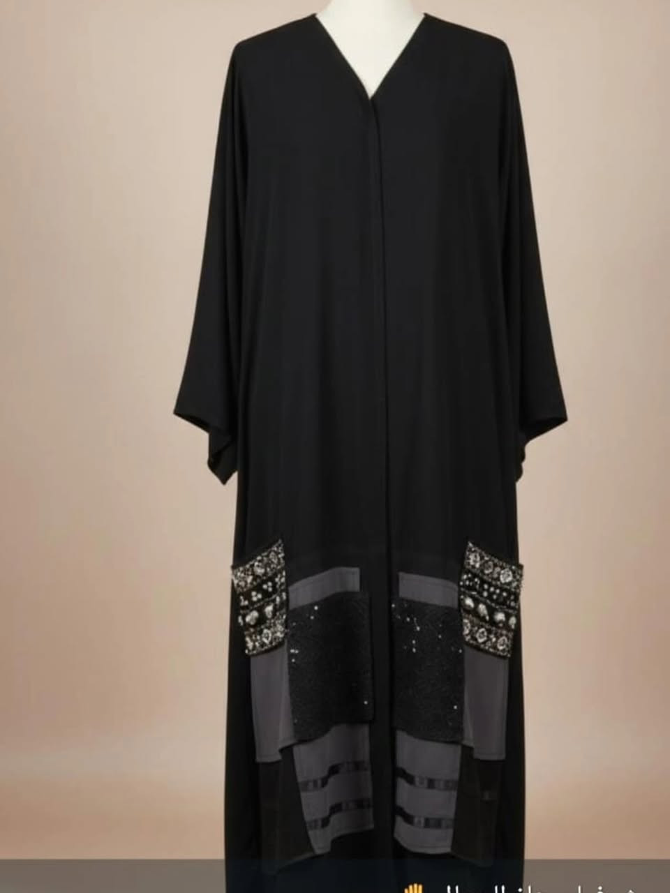 صايه او رداء الخليجي ✨
موديلات راقيه خامات جيده 👌👍
اسعار مناسبه تنافسيه
توصيل موجود لكافة محافظة العراق
واتساب ***********
