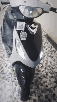 للبيع كهربيات سلف هندر كله شغاله كفاله من كلشي سعر ٣٧٥ وبيه مجال 07739...