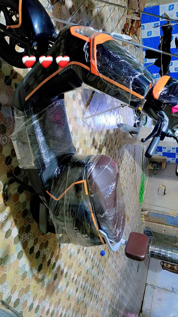 سلام وعليكم دراجه للبيع المكان واسط سعر خاص ***********
