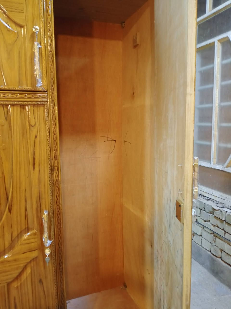 كنتور اثلاث ابواب صاج نظيف مكان بغداد الامين الثانيه سكينه وركيا السعر 175وبي مجال  ***********
