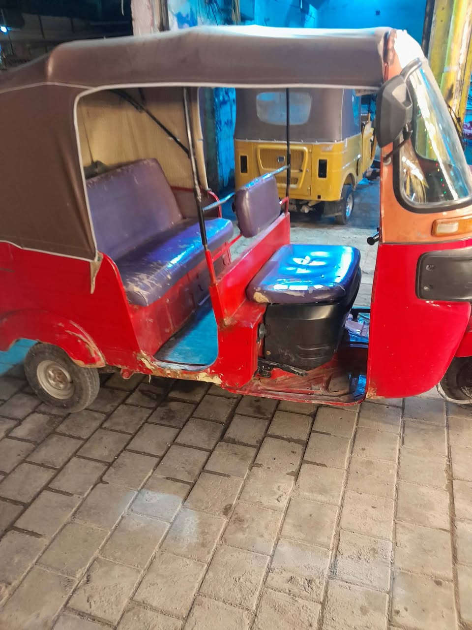 تكتك 18 رقم نكليزي 4600 وبيهة مجال بسيط
***********
