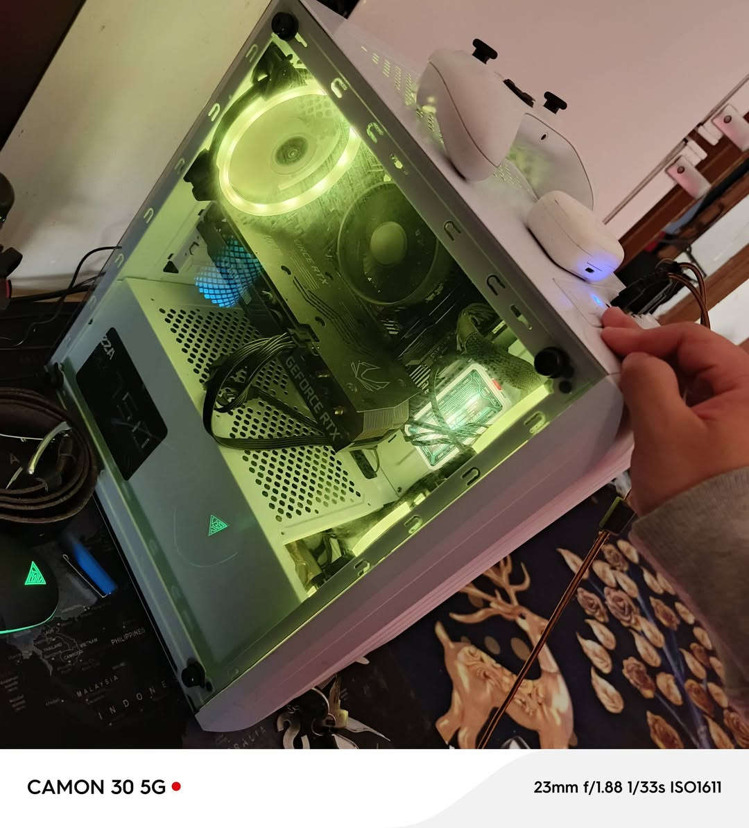 تحية طيبة شبابنا وحبايبنا
سلام عليكم حبايب تجميعة+شاشه للبيع.....850الف وبيها مجال للشراي حرفيا سعر بلاش لان تجميعه جاهزه ماناقصها شي 

-3060 12gb

-h510

-10400f

-ssd256

-ram 16

-hdd500

-750w

ملحقات مع جهاز.... 

-شاشه 1080 144hz❤

-جوستك اكس بوكس سيريس 

-مايك خارجي منفصل 

-ماوس g502 +كيبورد قيمنك+ماوس كيمنك ثاني

-ماوس باد حجم كبير 

-سماعه عاديه 

ملاحظه: اني مشتري تجميعه كلها جديده ب24شهر 4 ولعبت تقريبا سنه وشويه ومن شهر 6 /2025 تجميعه ضامها وهسه قررت ابيعها علمود اطور سيت اب للاحدث


**إذا كنت صاحب هذا الإعلان وتريد حذفه لأي سبب، رجاءا أرسل رسالة إلى الدعم الفني**