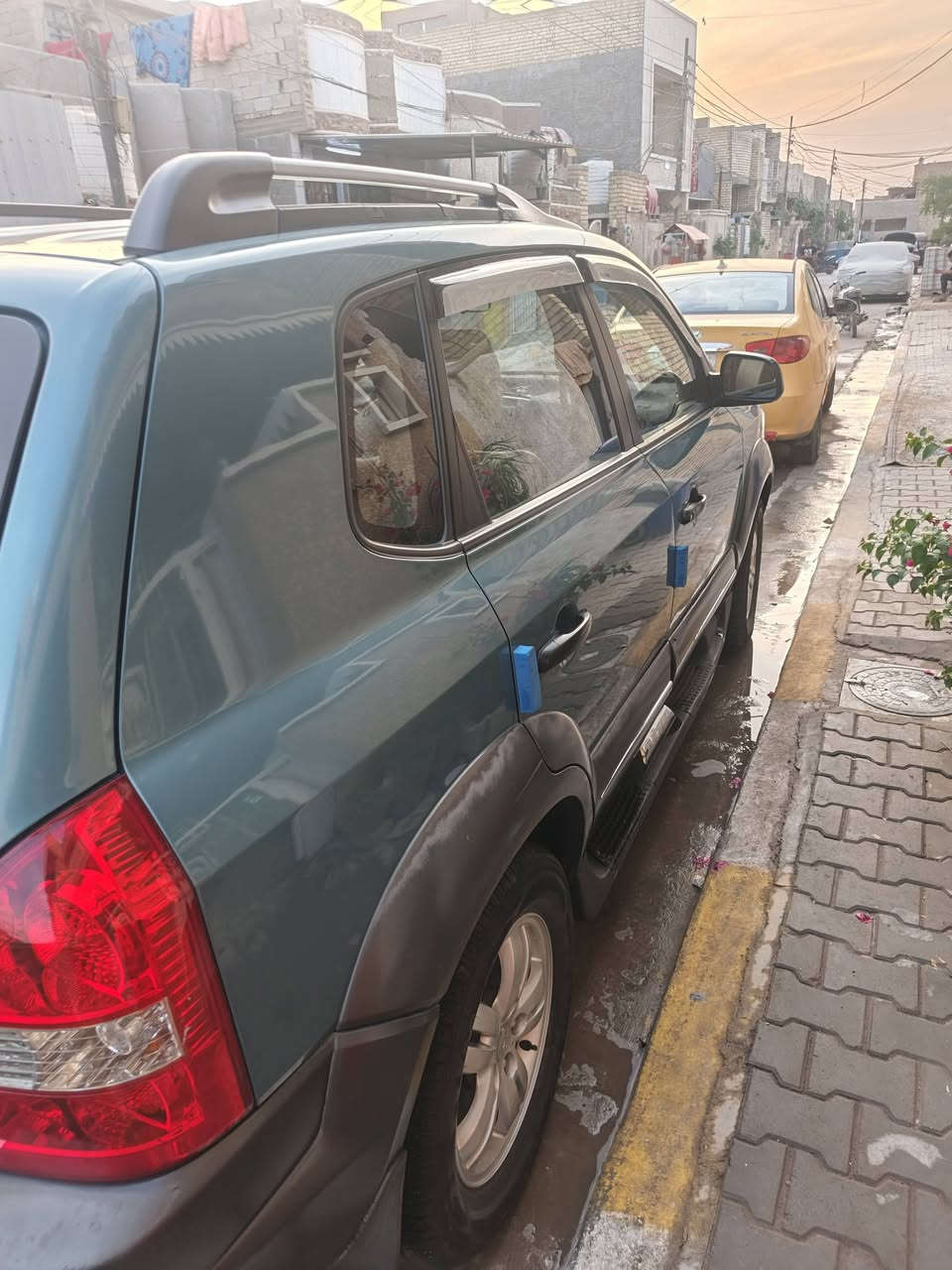 توسان2008مكفله من ضربه و صبغ ماشية111السعر 110$العنوان بغداد***********
