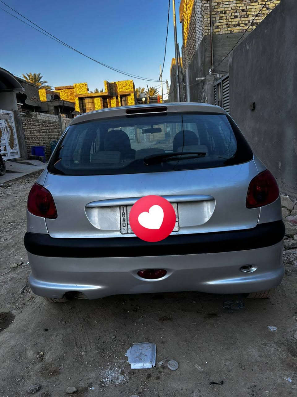 السلام عليكم بيجو  مديل 2009

سعر 40 وبيها مجال ومراوس حسب قناعه

كير ومكينه كفاله اوتماتيك 

سياره لاضربه ولاتبديل.     ( واحلا من صور )

مصبوغه جماليه حزام اثر جراد 

حداديه تخم تاير كله نضيف رقم بغداد تحويل ثاني يوم

جاهزه من كلشي  
*********** متواجد فيس واتساب
