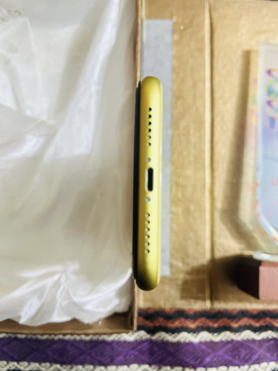 سلام عليكم 
ايفون 11 امريكي ذاكره 128
 لون اصفر مميز مستبدل شاشه اصليه 
بطارية 84 بلاديه فيس ايدي شغال كلشي شغال 
والجهاز نضيف مثل مواضح بالصور
للاستفسار اكثر ماسنجر او الاتصال ع الرقم 
***********
