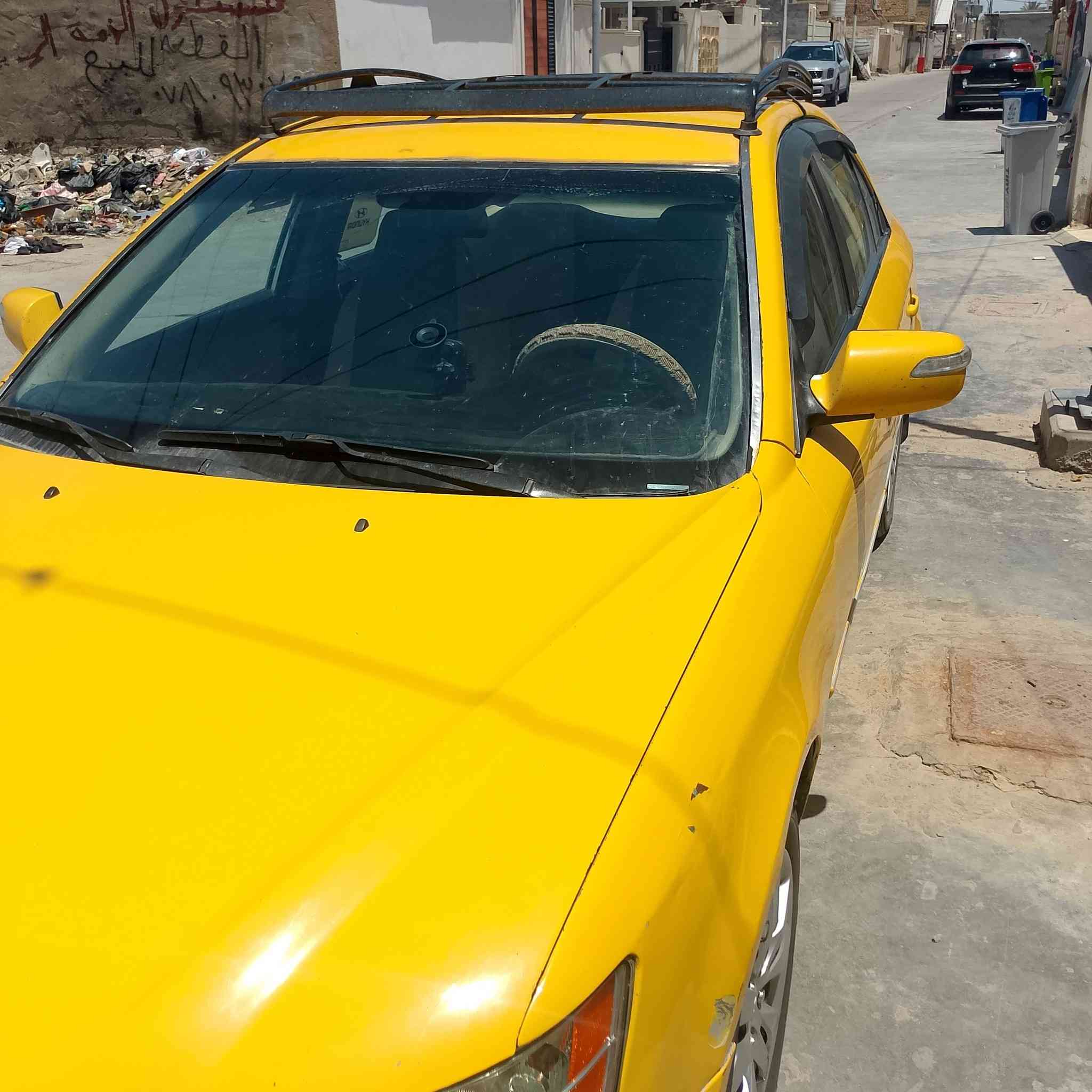 سوناتا 2010خليجي محرك 2400.   4 حساسات 
مصبوغه عام. و بيها. معجون في مناطق متفرقة.  بالقماره. و. باب السائق.   بيها. تعمير.  بالجاملغ. الخلفي. و تبديل جاملغ امامي. وبيها.  شويه طخات بسيطه 
محرك. مجفت كلها. غراض اصليه. لا تنقيص و لا تبخير 
كهربائيات كلها. شغاله 
بيها منضومه غاز مع الكارت الاصفر 
تبريد شغال. 
نقصها. فقط بطاين الصندوك 
رقم انكليزي بأسمي تحويل في كل المحافظات 
مصفره هيئه و غرامات 
ما بيها سونار. اللي. يريد يشتري. هو. ياخذ سونار.  او. هو. يفحصها.  و عينك. ميزانك.  ما. بقى واحد غشيم 
خطها. بغداد . عزيزيه 
السياره في محافظة واسط العزيزيه 
السعر 90. و بيها. مجال قليل 
***********. اتصال. او  واتس اب
