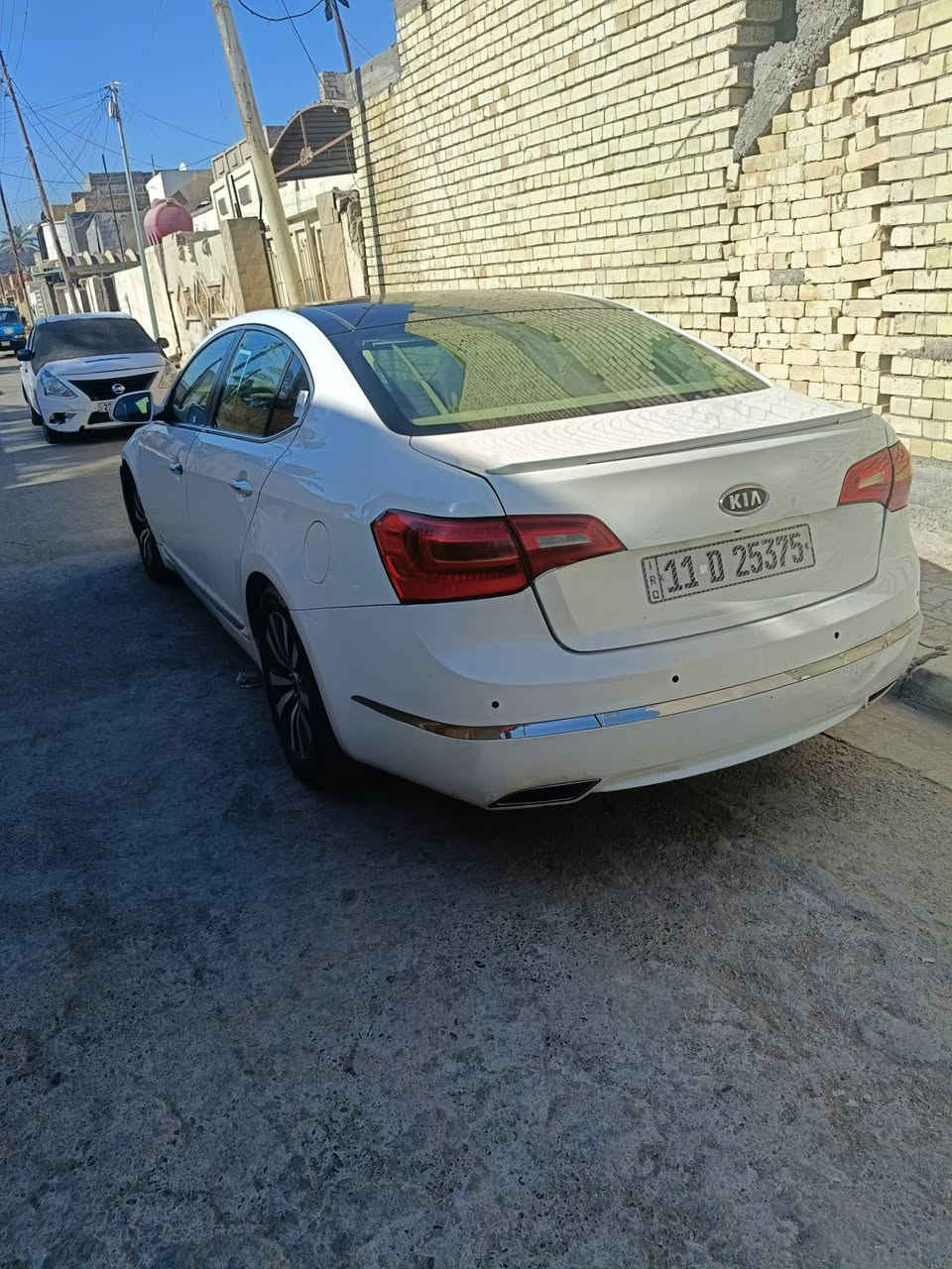 السلام عليكم
كيا كادينزا خليجي موديل 12 

محرك 6 حجم 3500

فول مواصفات 

بصمة تشتغل 

بصمة ابواب 

كشنات جلد 

مري قلاب 

بانوراما 

بردة خلفية 

وبعد بيها مواصفات 

گير مكفول ما مفتوح محرك مكفول ما مفتوح 

السيارة بيها صبغ الجاملغ الامامي  الأيمن 

نواقص السيارة صدر بس مو كلة تعبان بس رواط وبوش 

وينراد دعامية امامية مو حلوة 

مكان السيارة بغداد المدائن سلمان باك 

السعر 102

*********** اتصال

*********** واتساب
