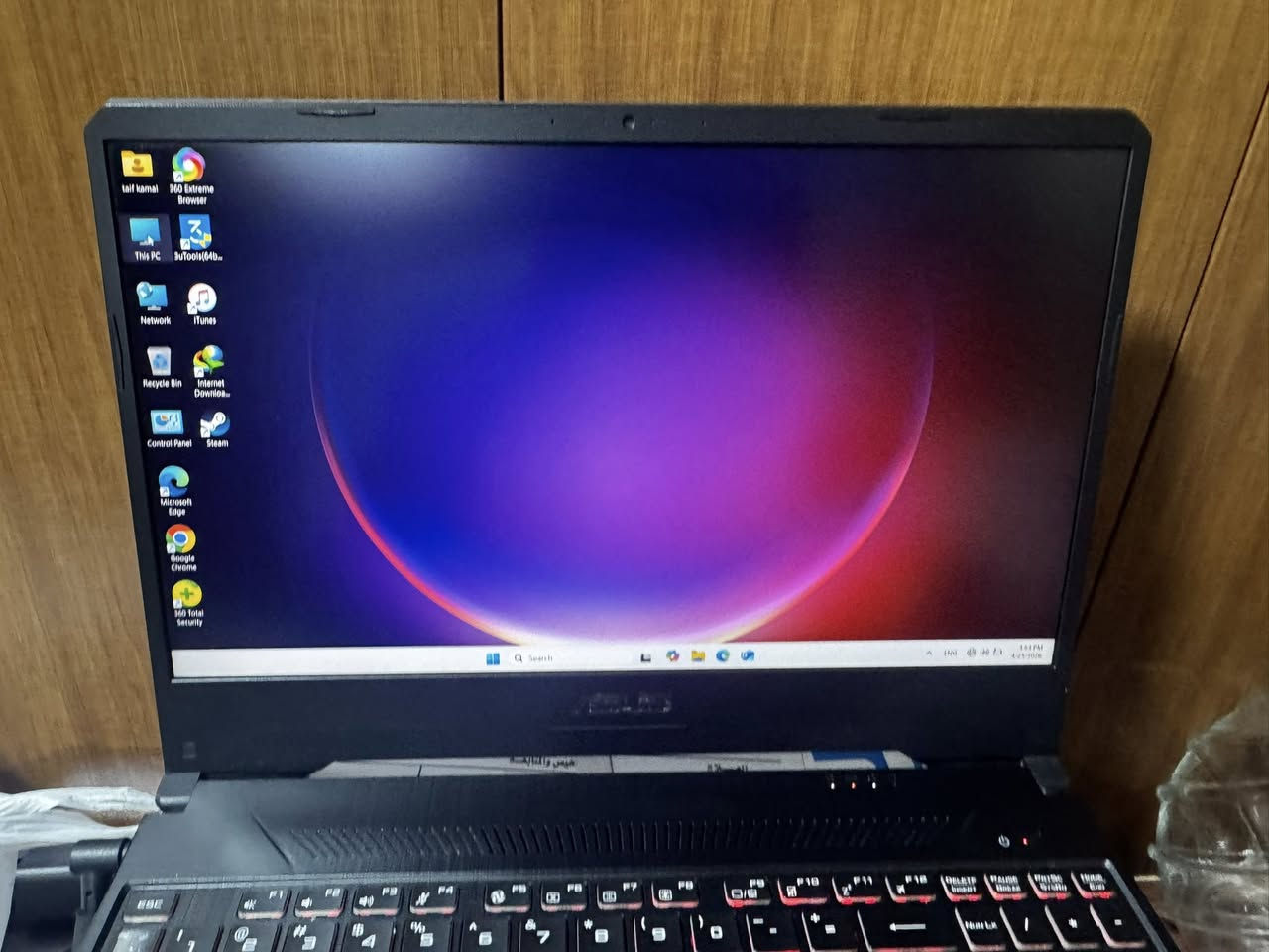 * جهازك ASUS موديل TUF Gaming FX505DV
المعالج AMD Ryzen 7 3750H
    4 أنوية / 8 خيوط
    تردد يصل إلى 4.0GHz  
* كرت الشاشة:
‏    NVIDIA GeForce RTX 2060 6GB  
* الشاشة: 15.6 انج
‏    Full HD 1920×1080
    حتى H144z
* لوحة مفاتيح:  مضيئة RGB
* الرام:
    غالباً 16GB DDR4
    وقابل للترقية حتى 32GB  
* التخزين:
‏    SSD NVMe سريع512
* الوزن:
    حوالي 2.2 كغم  
* البطارية:
‏    48Wh تقريباً  
للبيع بسعر ٧٥٠ الف وبيه مجال بسيط مكاني بغداد المنصور ***********
