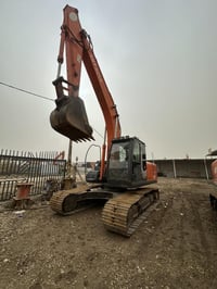 حفارة زت ثري ٢١٠LC • ٢٠٠٧ • الشوملي