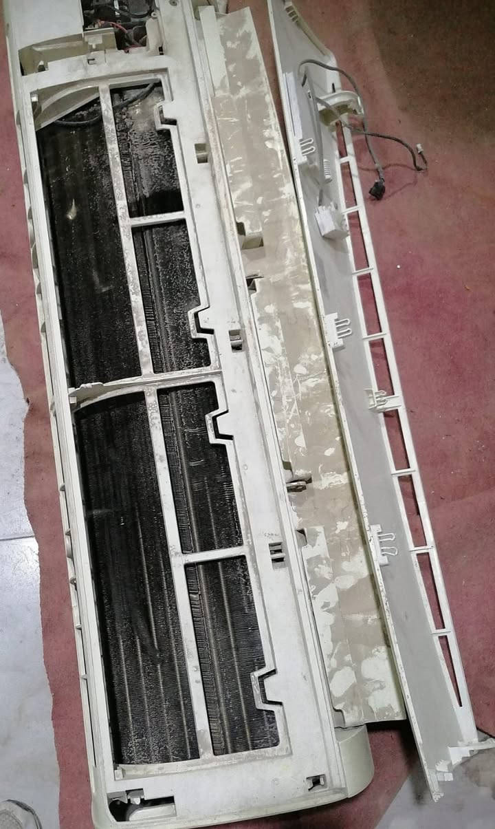 سبلت للبيع عاطل طنين نضيف كلش بدون بواري قفل 150 مكاني بلزبير ***********
