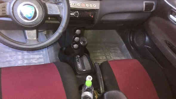 السلام عليكم سياره مديل 2009نضيفه كيرومحرك شرط وبيهه ضربه بل تكم مال السايق باب السايق صبغ عام السعر 42وبي مجال الرقم ***********
