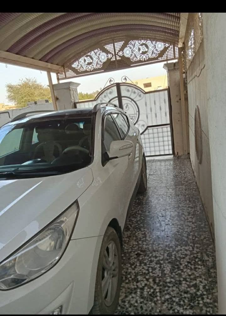 للبيع او مراوس بسيراتو ٢٠١١ ٢٠١٢ بغداد ابيض           توسان ٢٠١١ مكفوله من ضربة بيها بارد حسب ما ماشر السعر ١٢٥ ورقة قابل للتفاوض العنوان بغداد ابي غريب تلفون ***********

