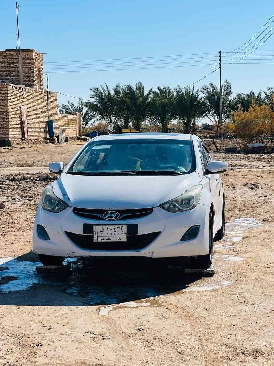 السلام عليكم
النتره ١٣ خليجي مكينه ١٦٠٠ سياره نضيفه وحلوه بيه جاملغ وبنيد مبدل السياره بلنجف سعره 100 وبيه مجال قليل  ***********
