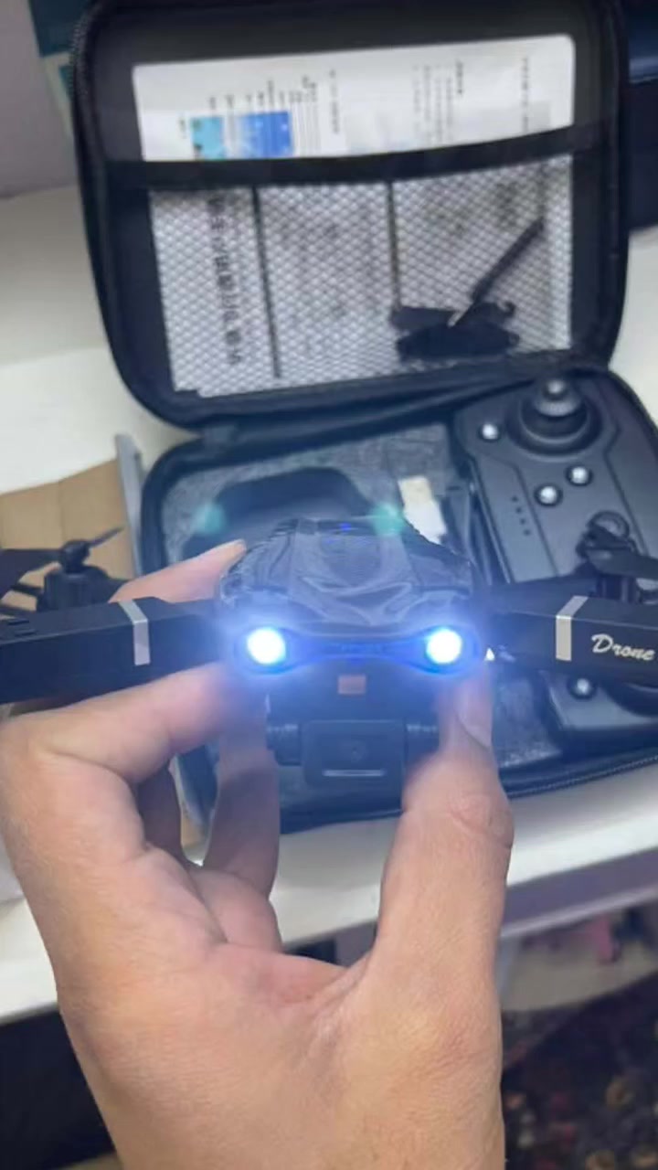 للبيع طائرة بدون طيار E88 Pro جديدة مزودة بكاميرا 4K وواي فاي وFPV ودقة 1080p عالية


**إذا كنت صاحب هذا الإعلان وتريد حذفه لأي سبب، رجاءا أرسل رسالة إلى الدعم الفني**