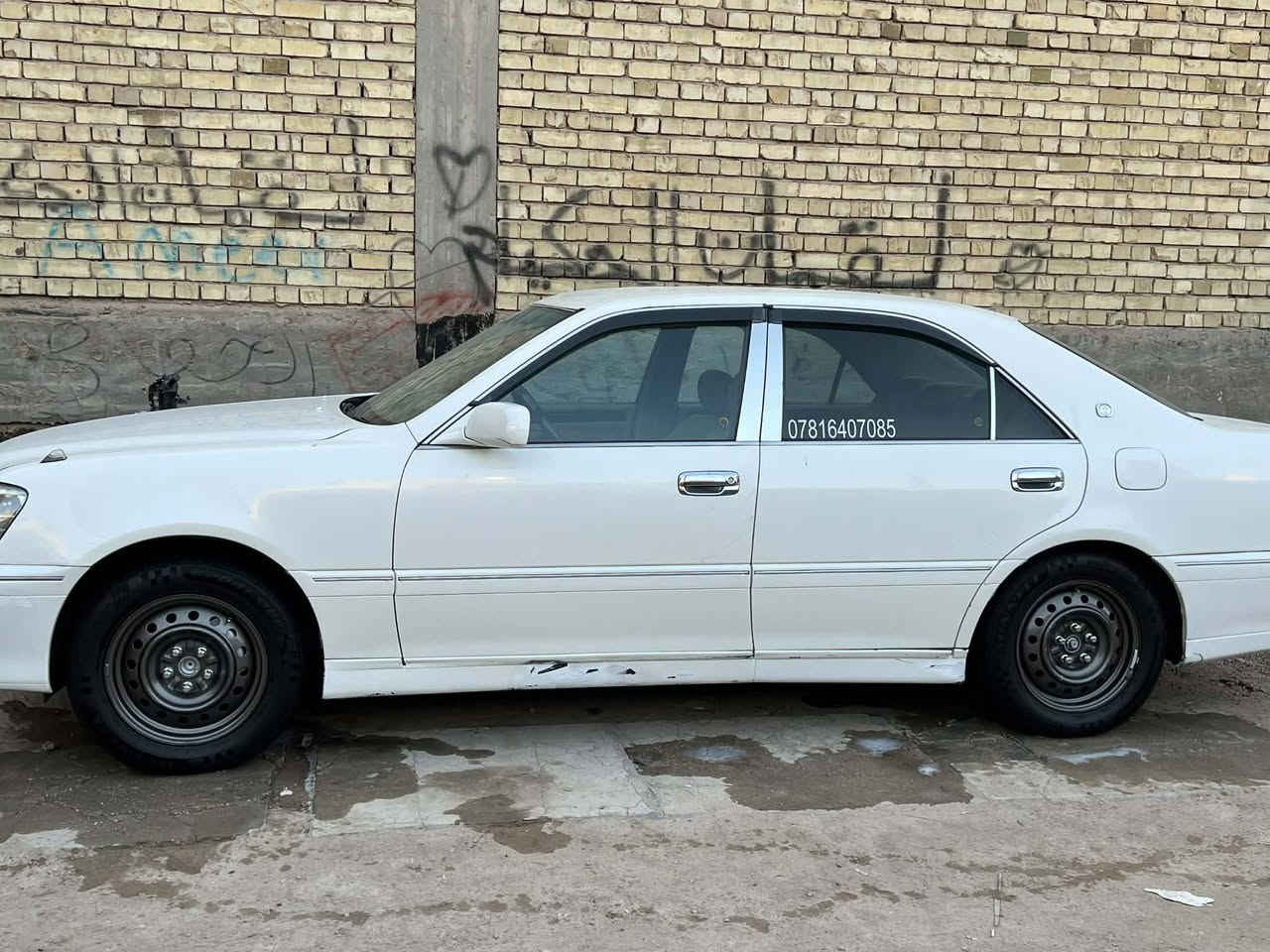 سلام عليكم
ملكه 2003 للبيع لا مفحوصه ولا مدفوع كمرك سنويه ضايعه بس بيه كتاب فقدان ومعامله كامله 
مكينه 2500  كصه قماره فقط سياره نضيفه مال جناي 
حداديه وره كدام جدد مكينه جديده دشبول عارف منضومه تبريد جديده 
سياره ربع ماعايزه سعرها 72 وبيه مجال مكاني نجف 
***********
