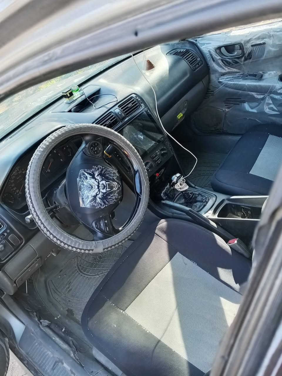 ميتسبوشي كلنت موديل 2000 محرك وكير  مكفولات تخم تاير جديد صدر جديد شاشه كامره خلفيه تشغيل بصمه رقم بغداد انكليزي لل 27 تبريد شغال 
 ترهم مراوس بخصوصي او اجره 
مكانه بغداد 
*********** 
***********
