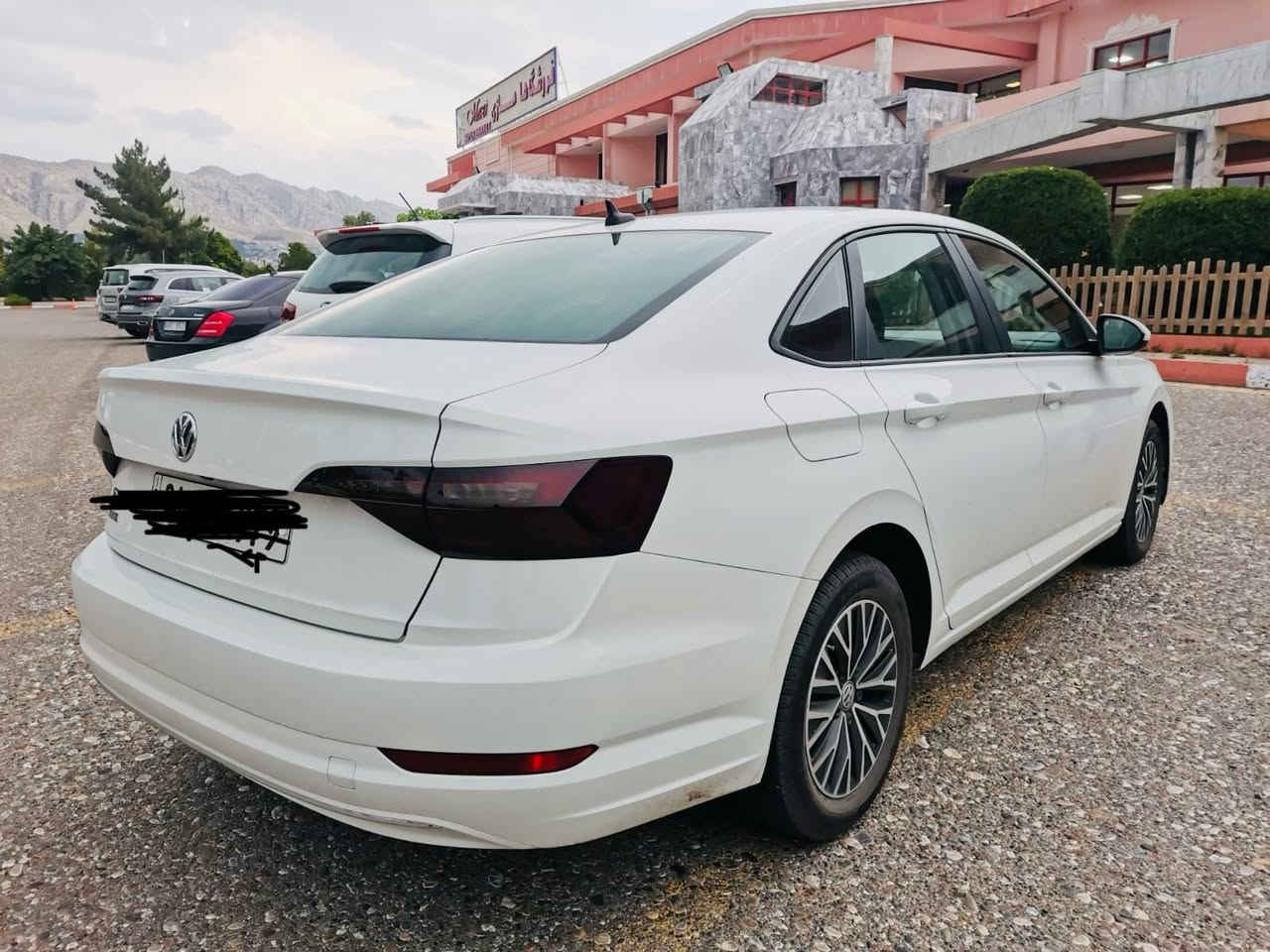 جيتا  امريكي كلين 2019ماشيه 84 بدون صبغ مكانها دهوك رقم ودهوك  تحويل مباشر السياره فول فول سعرها 160$بيها مجال قليل  ***********
