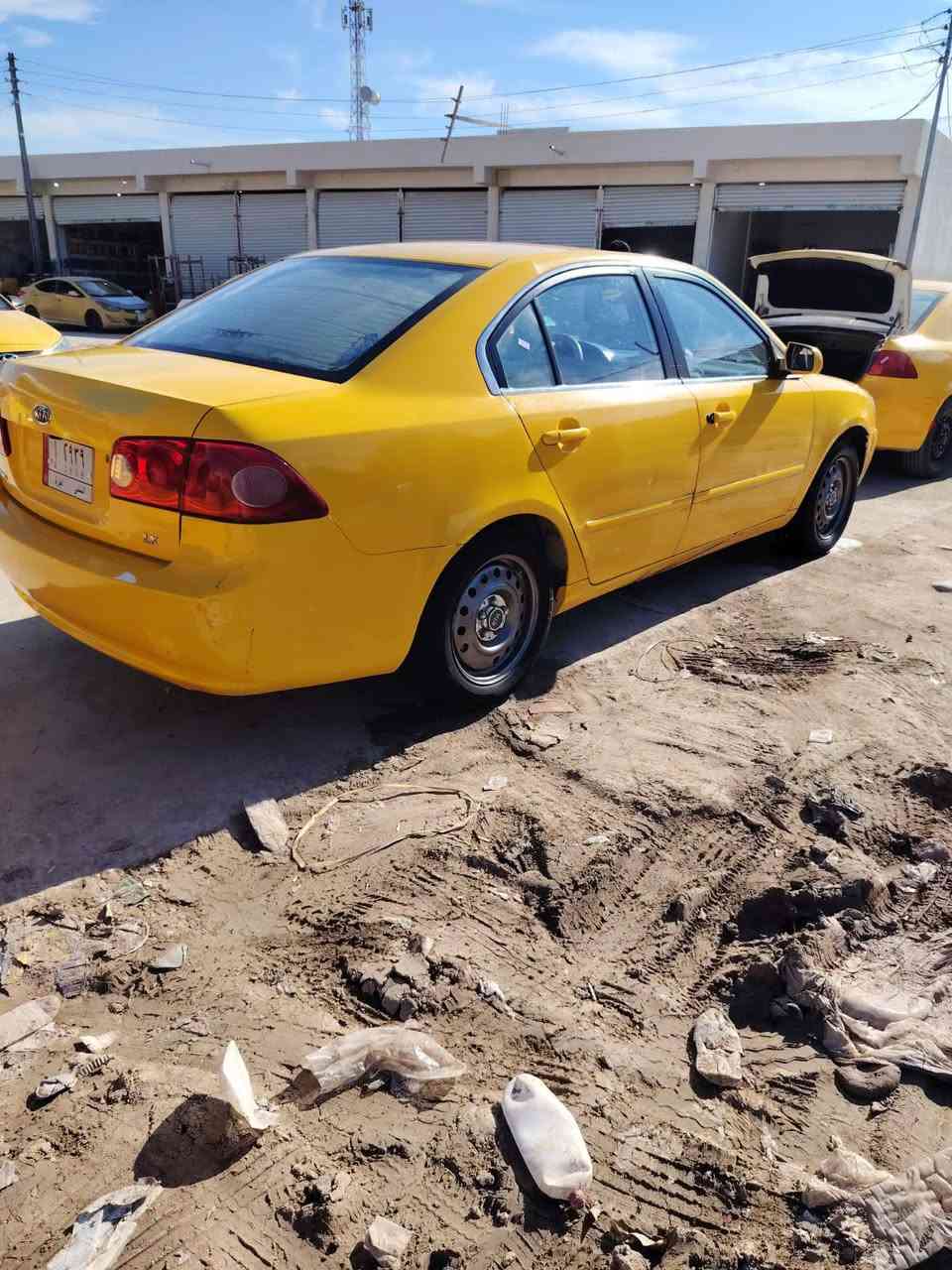 اوبتيمه امريكيه  موديل 2008گير محرك توهن مشدودات تخم تايرات جدد سعره 88وبيه مجال مكلف بنشر موالي هاذه رقم راعيه وتصلو علي ***********
