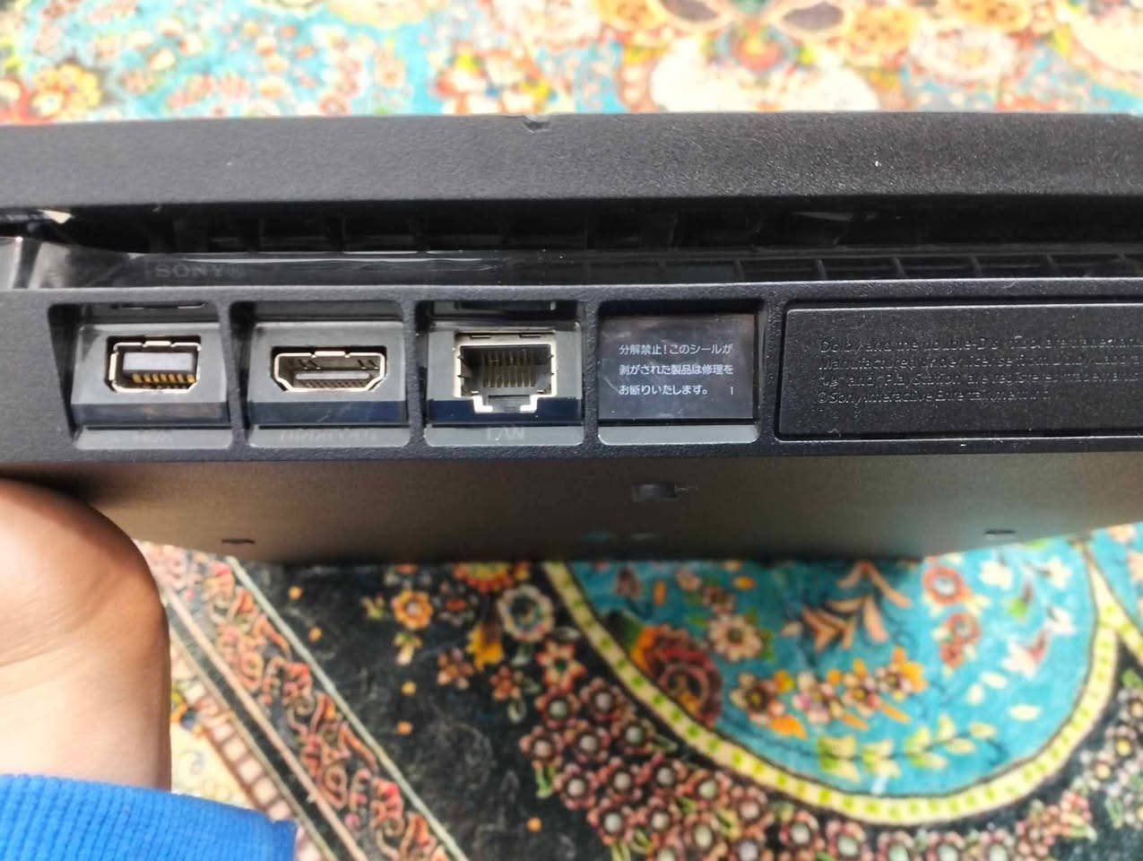 سلام عليكم بلي 4 سلم اوربي  مع كامل الملحقات نضيف ما مفتوح ابد ولا واصل تصليح وياه يده  وقرص جي تي اي 5 وياه ردد ردبشن وياه قرص حرب سعره 230 وبيه مجال بسيط رقم التواصل  ***********
