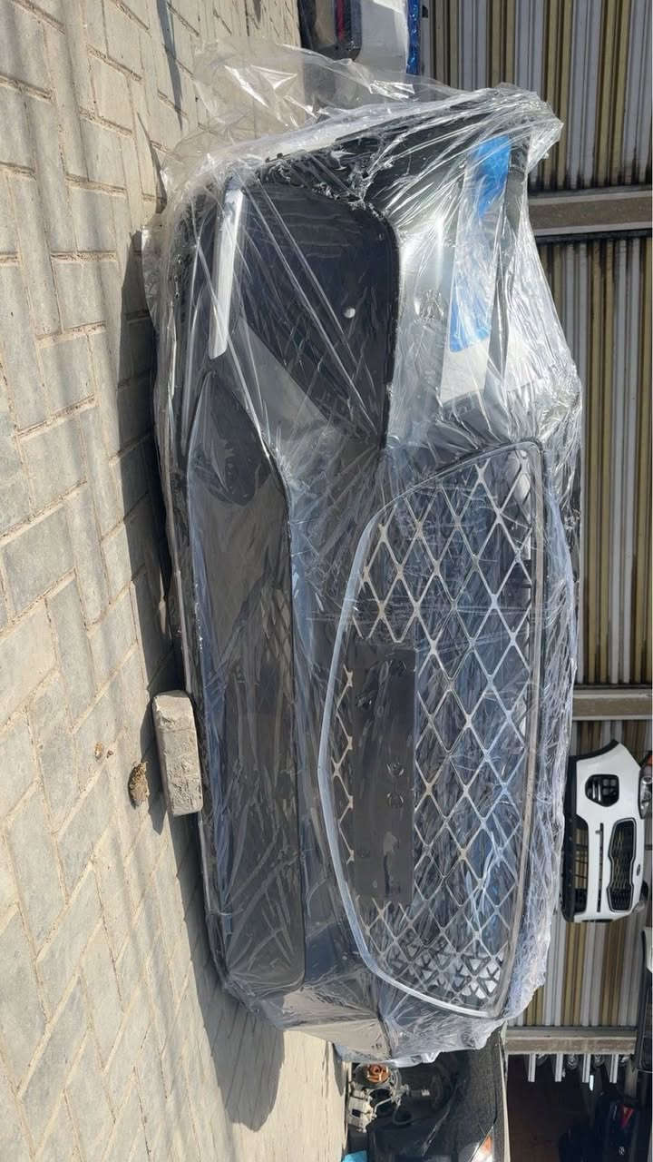 متوفر دعاميات  جينيسيس بجميع فئاتها 
‏G70..G80..G90..GV70..GV80
وتتوفر جميع قطع غيار الجينيسيس بجميع الموديلات والفئات
العنوان الطالبية قرب مستشفى مارينا
حسين الركابي / ***********
