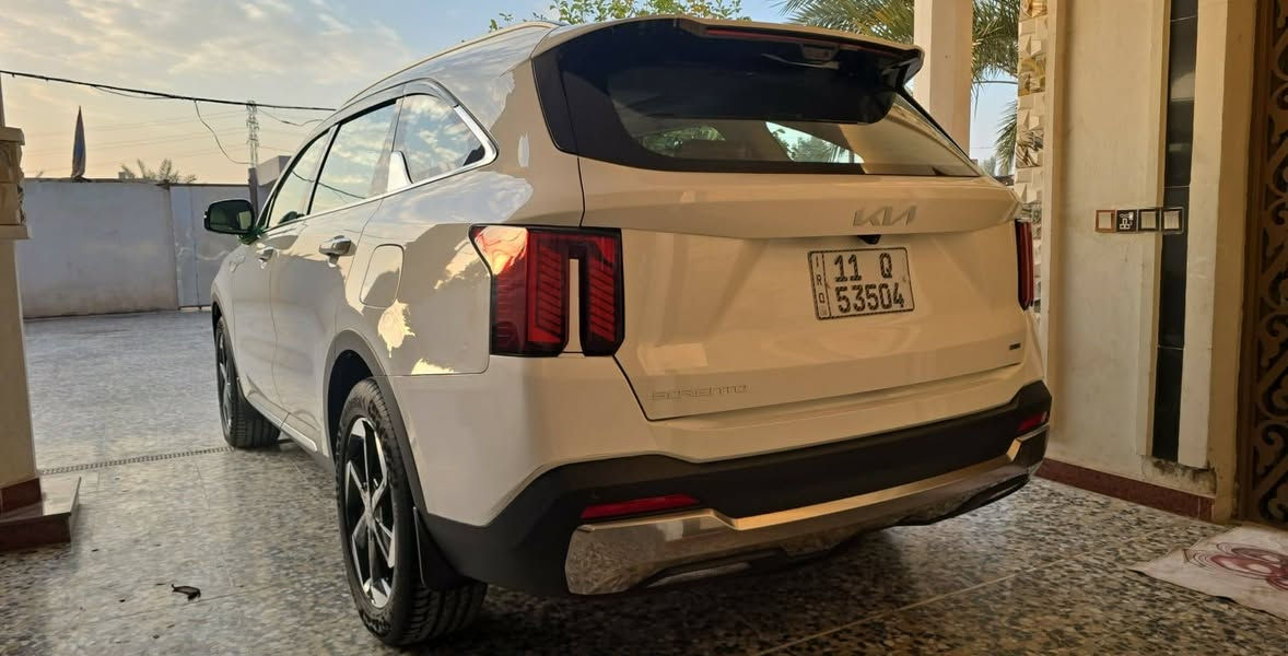 السلام عليكم
سورنتو 2024 هايبرد خليجي لون أبيض 2024 دفع رباعي بانوراما
ماشيه ١٥ الف فقط 
رقم بغداد دولي
الاطارات قياس 19
داتا شو
كراسي كهرباء
السياره بعدهه بفابلون الشركه شرط
السعر ٢٩٥
***********
