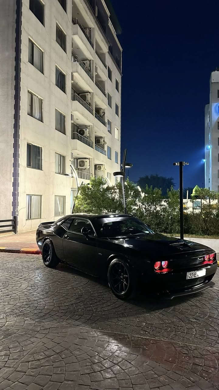 السلام عليكم
دوج جالنجر  RT MAX 2021 🔥

مواصفات السياره🔴

فتحه سقف

شاشه كبيره كار ابلي

تحكمات استيرن

مقاعد جلد وكنتاره تدفئه وتبريد وخزن ميمري

حساس خلفي ورادار جانبي

تشغيل عن بعد

نظام سبورت وبرنامج السوبر اتراك

تبريد منفصل

تثبيت سرعه

هيترات بلمري وتعتيم

اضافات وتعديل السياره🔥

لد داخلي متغير 
 لد سموك
دفيوزر
دواخل كاربون 
شفقه ديمون
سبويلر ديمون
دوسات ديمون
وبعد هواي اشياء

🔥التزويد🔥

هدرز jba performance exhustلونك تيوب
نوزلات 6.4 srt 
شوته airaid الزركه اكبر حجم 
فيول بم ريسنك بلكات ريسنك 
كزوز srt اصل
 دبلات اماميه ولويات اماميه ريسنك دبلات خلفيه اصليات لويات خلفيه ريسنكك
اويل كاج كان
السياره عليها تفريغ وبرمجه بوب كون وكت اوف اكثر من نغمه وسيفتي قوي السياره موصله 500hp

حادث السياره ‼️
قطعتين صبغ وقطعه بارد بيها تعديل بلغد وبشاصي
اير باك دشبول ودركه

السعر:220$
مكان السياره : بغداد -السيديه📍
الرقم:***********📞
