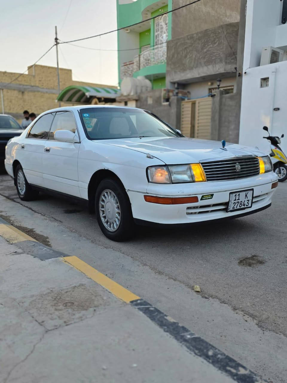 السلام عليكم 
بطه كراون موديل ٩١ 
سياره جديده كفاله كص ونقل جثه 
كفاله من الضربه تخم تاير جديد حداديه جديد 
تبريد شغال كفاله عامه بس بيها بس قطعه مال صبغ 
سياره كير ومكينه جدد كلشي شغال بالكهربائيات 
سنويه لل ٣١ رقم انكليزي 
مكينه اثنين ونص لا تنقيص ولا تبخير السعر ٦٠ وبيها مجال شي قليل عنوان واسط مركز المدينه ***********
