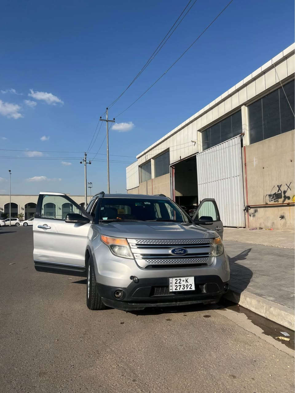 فۆرد ئێکسپلۆرا ٢٠١١ شاشە گەورە ، دەبل اکسل ، کوشین هیتەر و کارەبایی ، سەیارەکی هەتا برێ موریح و تایبەت ، سەیارەکە ماڵی دۆستە ، هی معرز نیە ، داوای ١٣٢ گەلا و کەمێک معامەلە أربيل, العراق


**إذا كنت صاحب هذا الإعلان وتريد حذفه لأي سبب، رجاءا أرسل رسالة إلى الدعم الفني**