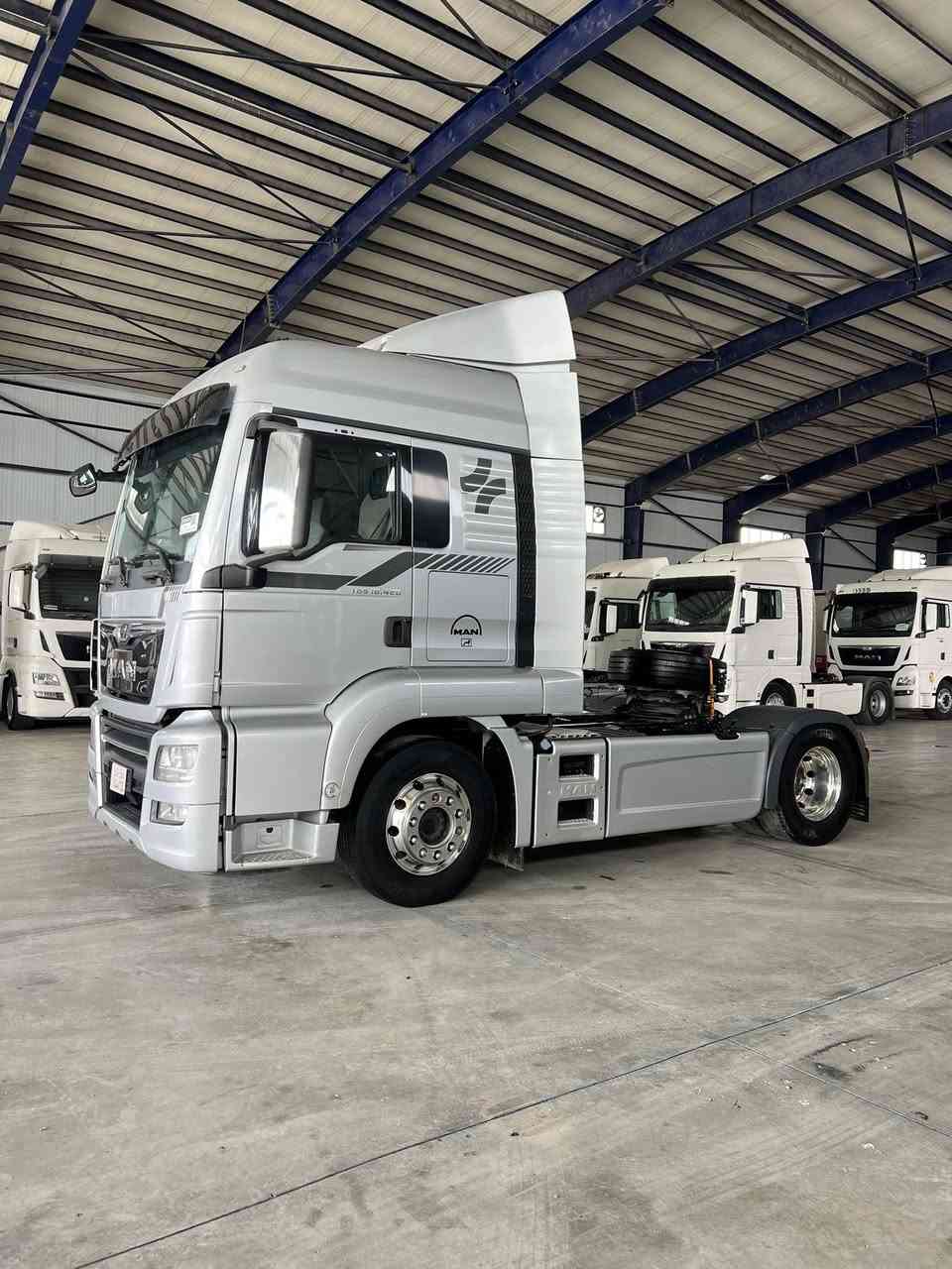 2019ألماني
فول مواسةفات 
تاقم تاير جديد
عنوان كةلار 
***********
