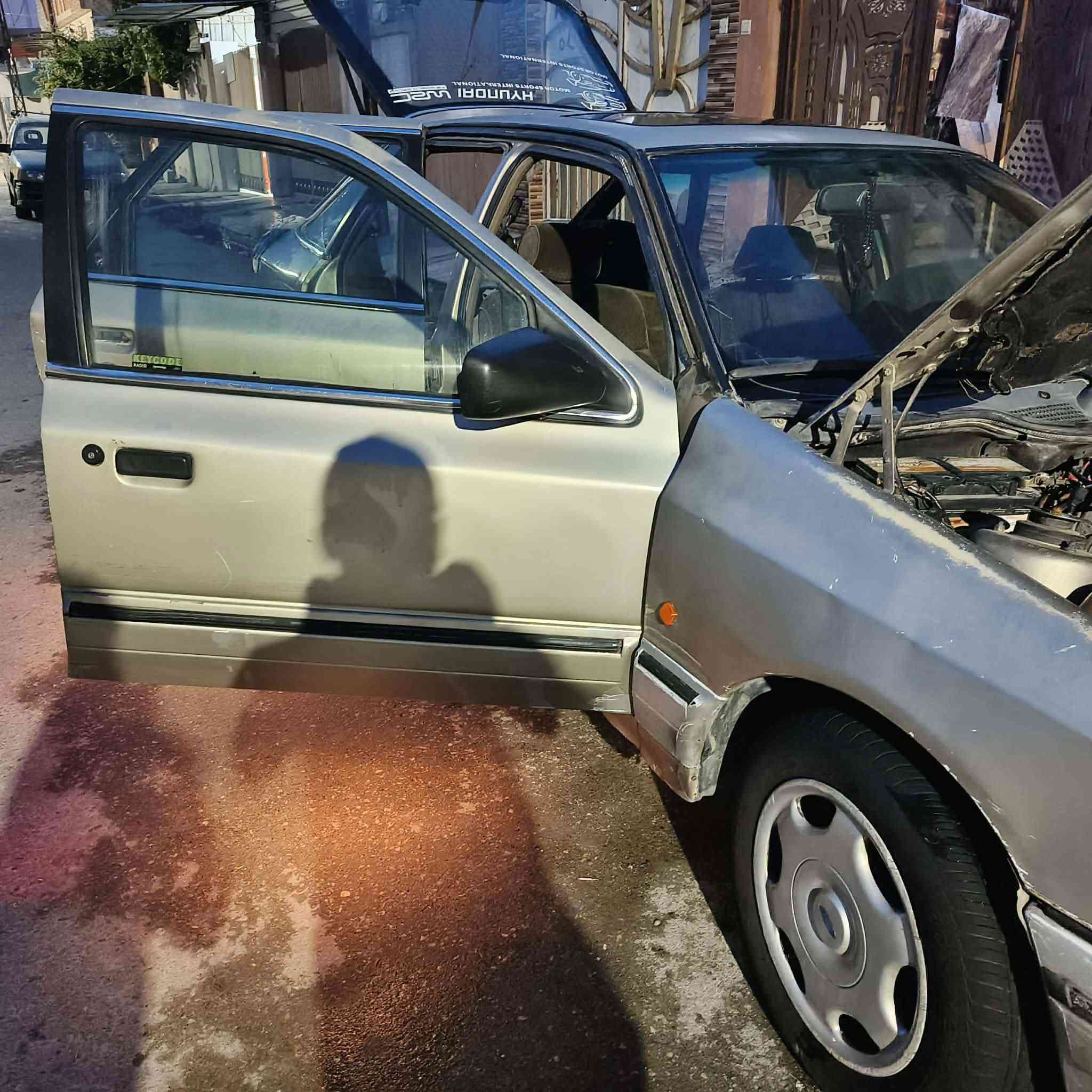 فورد اسكوربيو موديل91 كربون بانزين سياره طخم تاير جديد تبريد *********** او 0776889370 سعر 22
