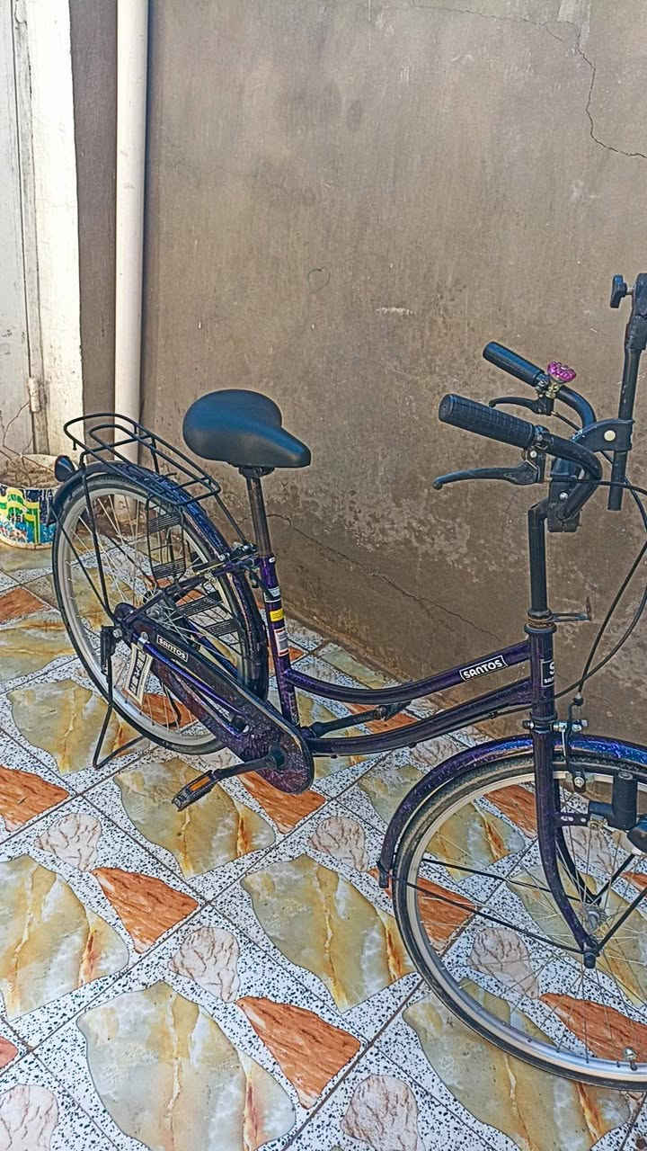 سلام عليكم بيسكلات فول نضافه
للبيع 

لاخضر مديل 21  سعره ب 90 

والثاني لون بيذنجاني مديل 22 سعره 125 

اسعارهن قفل  متوازي عل بيعتهن

رقم ***********
