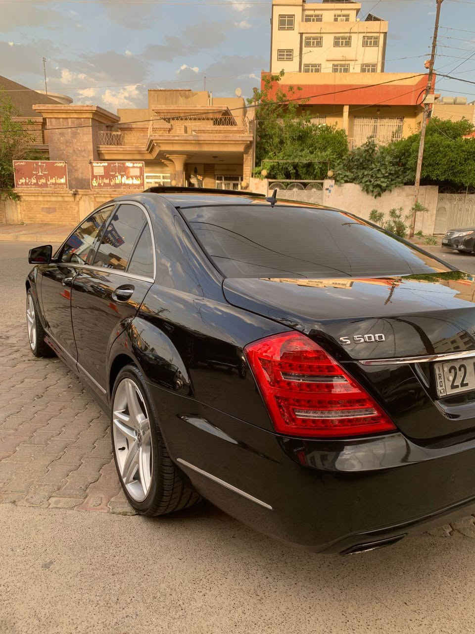 Merceds 2008 S 300 
مارسیدس               
مۆدیل / 2008 S300 
حیزام  بۆیاخ بۆ جوانی 
بێ لێدران ، بێ ناوگرتن 
مەکینە / 6 پستۆنی گاز کەپس نەکراوە
ڕەقەم و سەنەوی نوێیە 
ڕۆیشتن / ٣٨٠ هەزار کم 
مواسفات فوول سلایت 
گۆرینەوە ناکەین تەنها فرۆشتن

نرخ / 165$ خوار نرخی بازار
*********** أربيل, العراق
